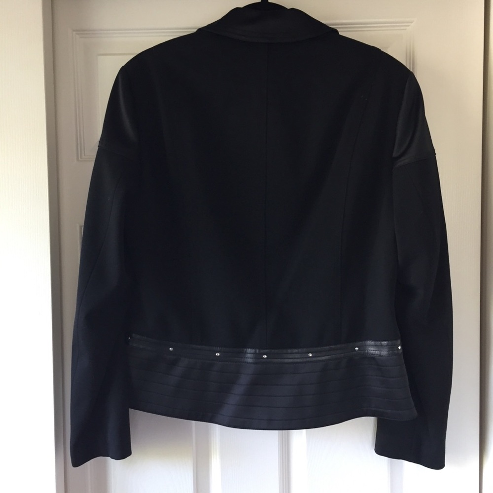 Vex jacket!🖤 - Picture 2 of 8